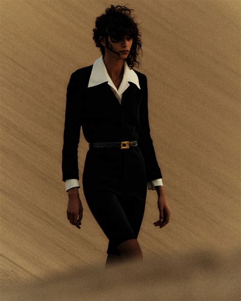 sfilata deserto ysl|Saint Laurent: la sfilata nel deserto .